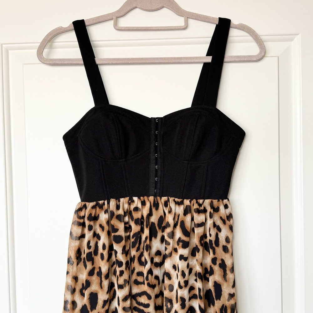 High-Low Leopard Print Dress - Picture 6 of 8